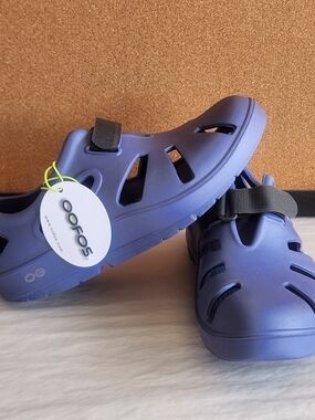 NWT OOFOS OOCANDOO Recovery Sandals Drop Blue Unisex M6 W8 Water Shoes MSRP $100